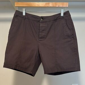 Men’s Dark Heather Gray short